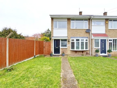 End terrace house to rent in Rook Close, Hornchurch, Essex RM12