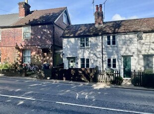 End terrace house to rent in Silver Hill, Tenterden TN30