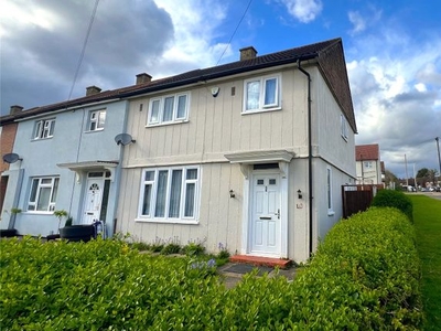 End terrace house to rent in Tarnworth Road, Romford RM3