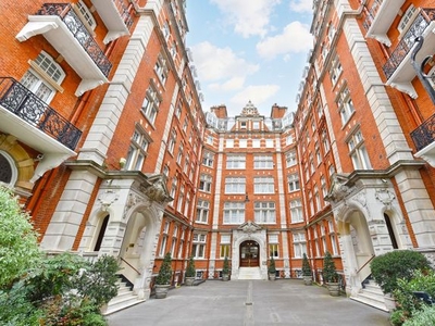 Flat for sale in Alexandra Court, 171-175 Queen's Gate, South Kansington, London SW7