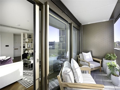 Flat for sale in King's Road Park, King's Road, London SW6