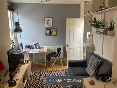 Flat to rent in Bexley Square, Salford M3