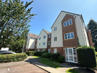 Flat to rent in Branscombe House, Gisburne Way, Watford WD24