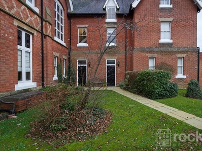 Flat to rent in Castle House Drive, Stafford, Staffordshire ST16