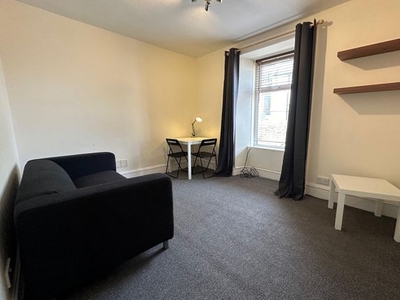 Flat to rent in Charles Street, Aberdeen AB25