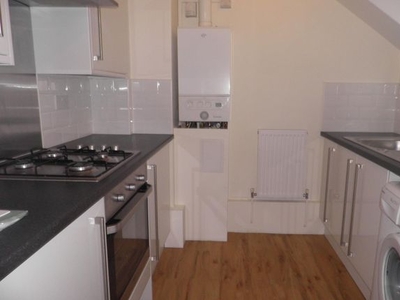 Flat to rent in Chequer Road, Hyde Park, Doncaster DN1