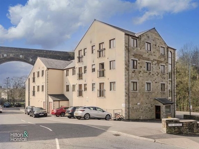 Flat to rent in Cotton Mill Works, Knotts Lane, Colne BB8