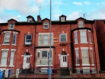 Flat to rent in Flat 1, 81, Hathersage Road, Manchester, Greater Manchester M13