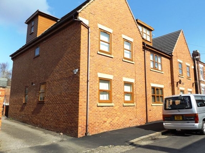 Flat to rent in Lewis Street, Crewe CW2