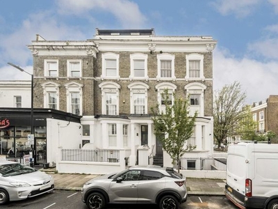 Flat to rent in Marylands Road, London W9