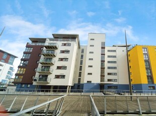 Flat to rent in Midway Quay, Eastbourne BN23