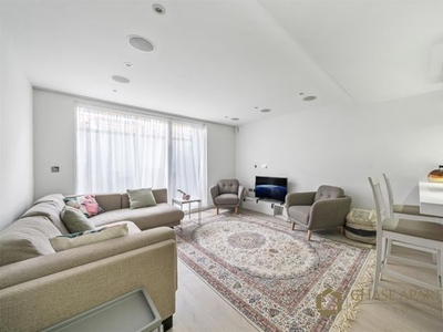 Flat to rent in Moore House, Gatliff Road, London SW1W