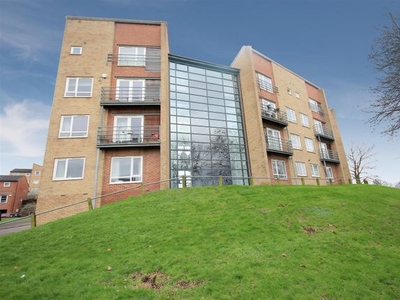 Flat to rent in Park Grange Mount, Sheffield S2