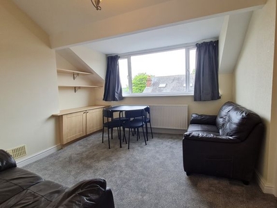 Flat to rent in Park Mount, Kirkstall, Leeds LS5