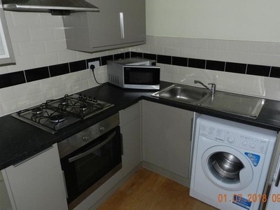 Flat to rent in Richmond Road, Roath, ( 2 Bed ) CF24