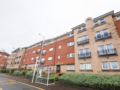 Flat to rent in Riverford Road, Glasgow G43