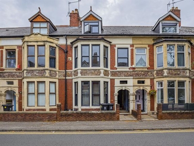 Flat to rent in Romilly Road, Canton, Cardiff CF5