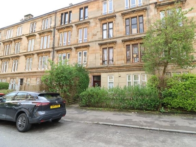 Flat to rent in Roslea Drive, Glasgow G31