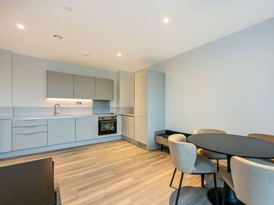 Flat to rent in The Mint, Guildford GU1