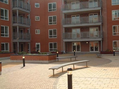 Flat to rent in Warstone Lane, Hockley, Birmingham B18