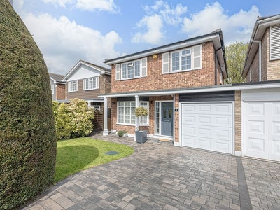 Link-detached house for sale in Kent Way, Rayleigh SS6