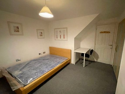 Room to rent in Tailors Row, Norwich NR3