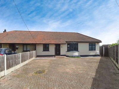 Semi-detached bungalow for sale in Carisbrooke Drive, Stanford-Le-Hope SS17