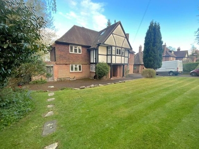 Semi-detached house to rent in Amersham Road, High Wycombe HP13