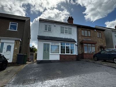 Semi-detached house to rent in Mount Road, Penn, Wolverhampton WV4