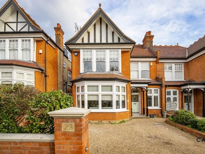 Semi-detached house to rent in Queens Avenue, Woodford Green IG8