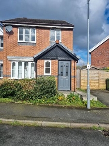 Semi-detached house to rent in Shillingford Road, Manchester BL4