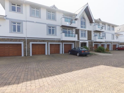 Studio for sale in Apt. 81 Majestic Apartments, King Edward Road, Onchan IM3