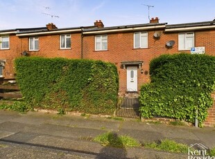 Terraced house to rent in Bridge Road, Gillingham ME7