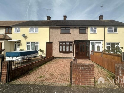 Terraced house to rent in Charlbury Crescent, Romford RM3