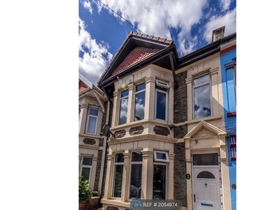 Terraced house to rent in Chelsea Road, Bristol BS5