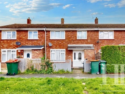 Terraced house to rent in Climping Road, Crawley RH11