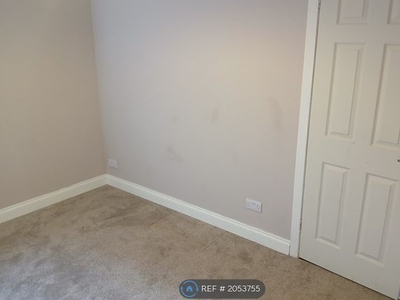 Terraced house to rent in Ewing Court, Stirling FK7