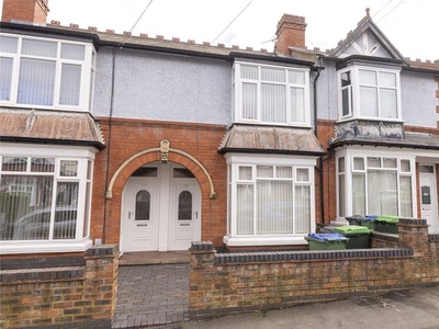 Terraced house to rent in Galton Road, Smethwick B67