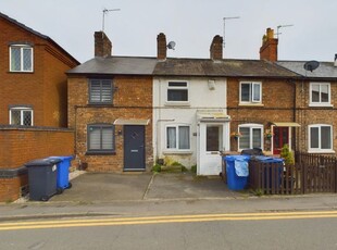 Terraced house to rent in Hill Street, Burton-On-Trent, Staffordshire DE15