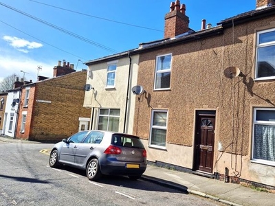 Terraced house to rent in Hill Street, Rugby CV21
