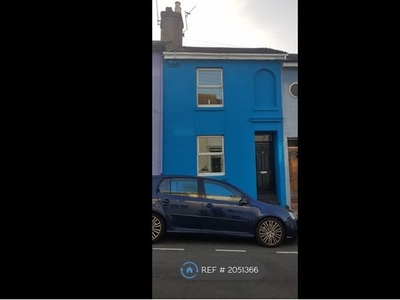 Terraced house to rent in Jersey Street, Brighton BN2