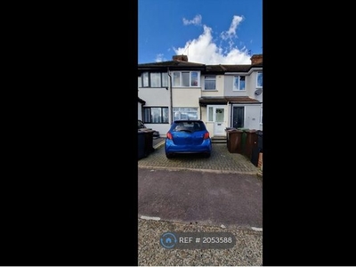 Terraced house to rent in Oval Road North, Dagenham RM10