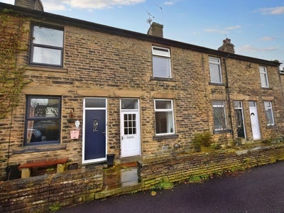 Terraced house to rent in The Green, Penistone, Sheffield S36