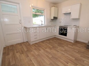 Terraced house to rent in Triangle Road, Haywards Heath RH16