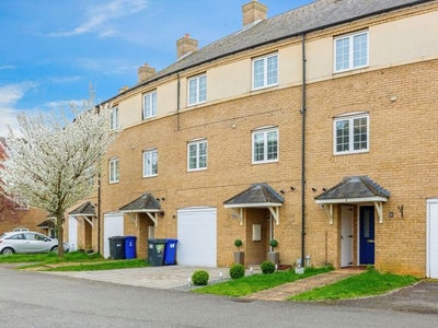 Town house for sale in Georges Drive, Grange Park, Northampton NN4