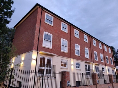 2 bedroom apartment for rent in St Stephens Road, Canterbury, CT2