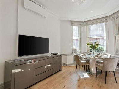 1 Bedroom Flat For Rent In Mayfair, London