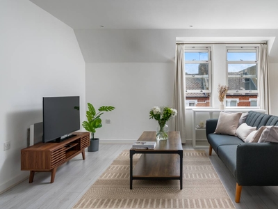 2-bedroom apartment for rent in Battersea