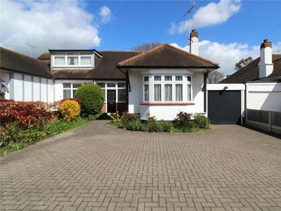2 Bedroom Bungalow For Sale In Leigh-on-sea, Essex