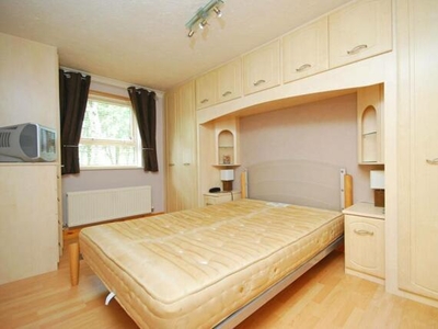 2 Bedroom Flat For Rent In Isle Of Dogs, London